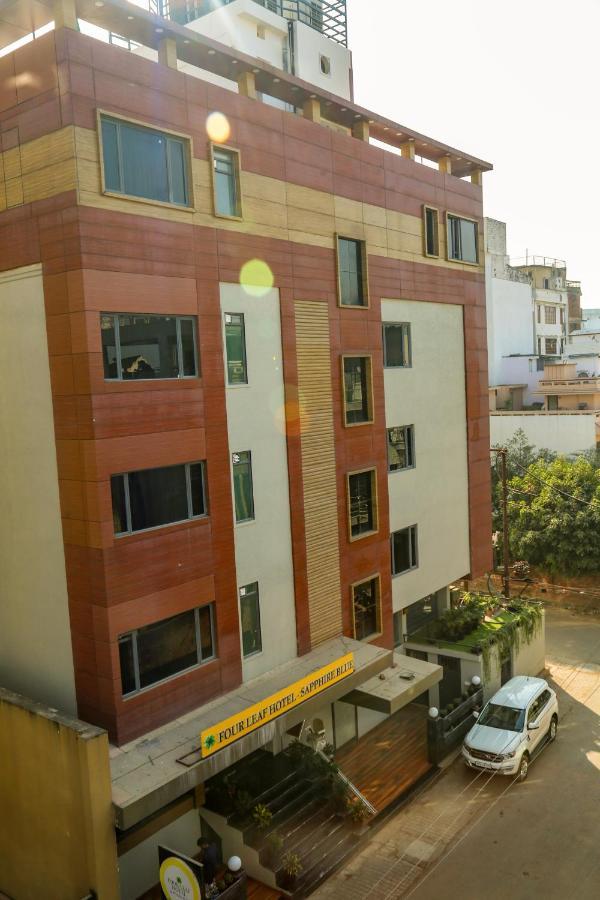 Four Leaf Hotel - Sapphire Blue, Varanasi Exterior photo